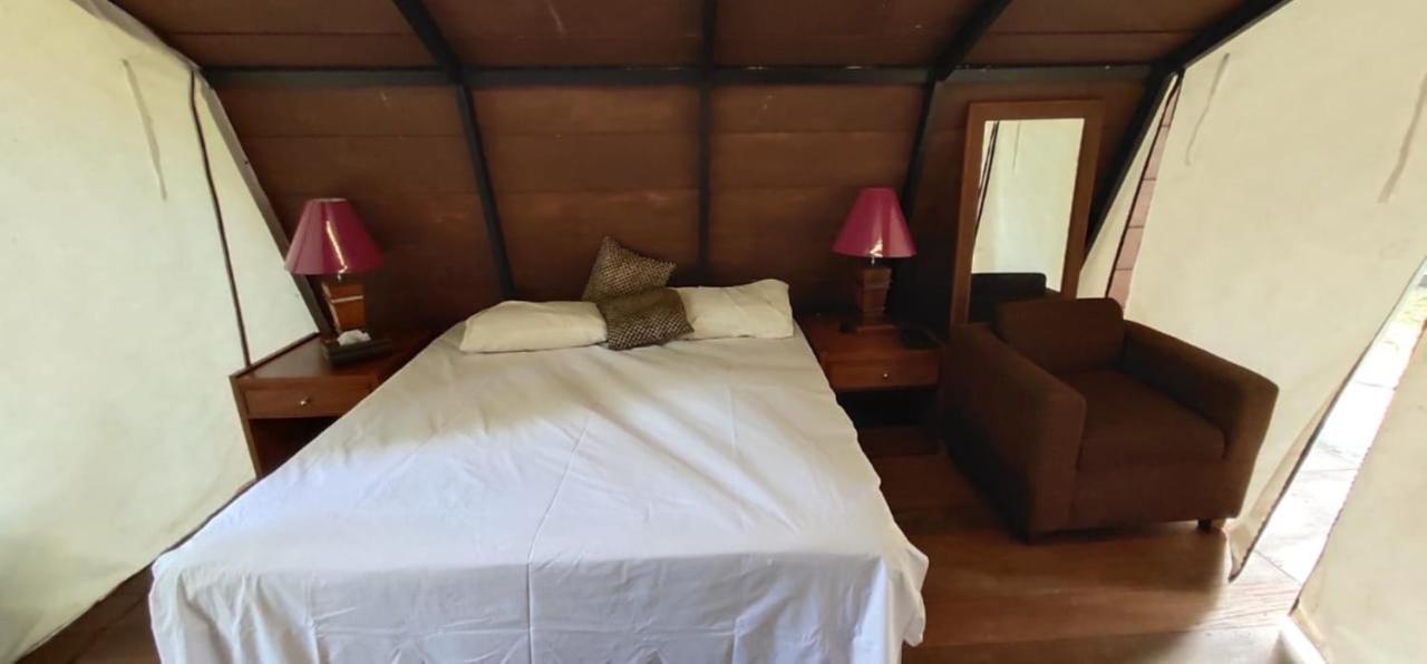 Seribu Batu Songgo Langit Resort & Camp Bantul Eksteriør billede