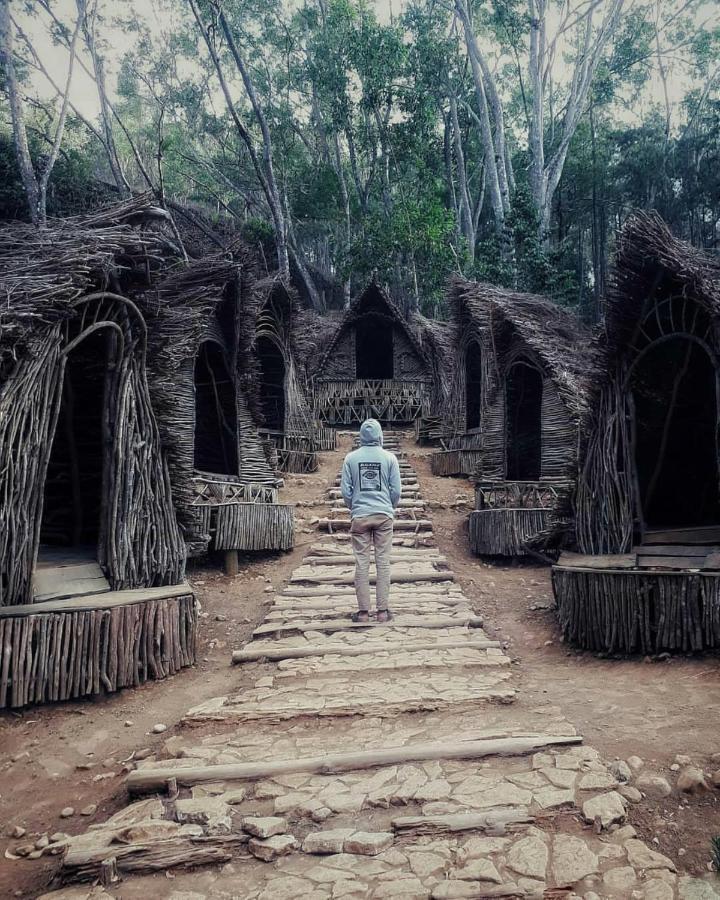 Seribu Batu Songgo Langit Resort & Camp Bantul Eksteriør billede